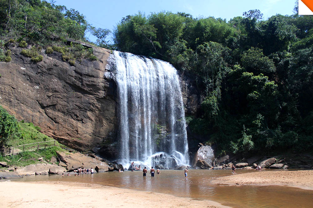 05-cachoeira-grande-Divulgac-a-o.Eduardo-Coelho