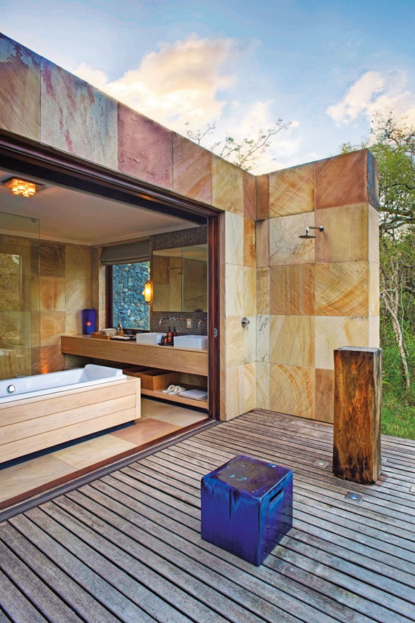 outdoor-bathroom-at-andbeyond-phinda-homestead-south-africa-conde-nast-traveller-26jan15-pr_592x888