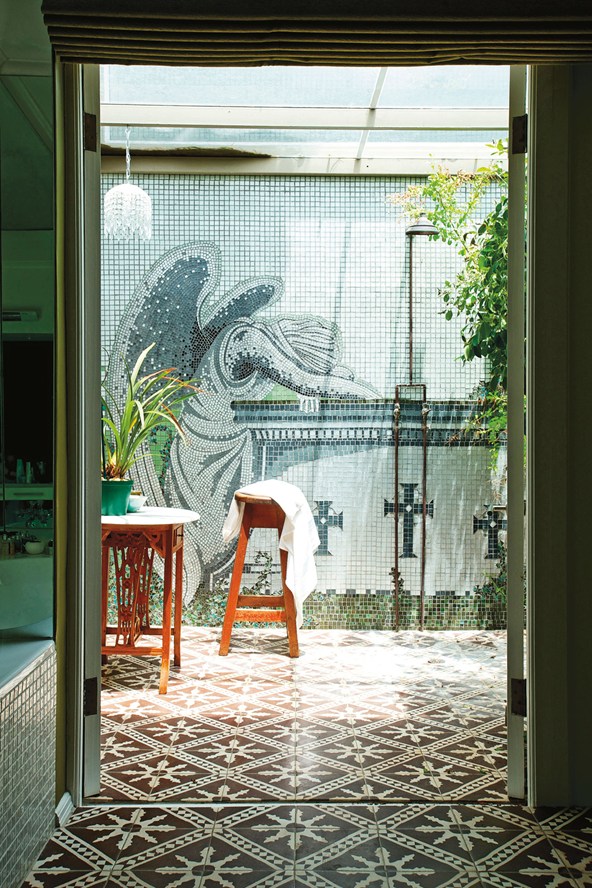 outdoor-bathroom-at-the-greenhouse-green-point-cape-town-conde-nast-traveller-26jan15-pr_592x888