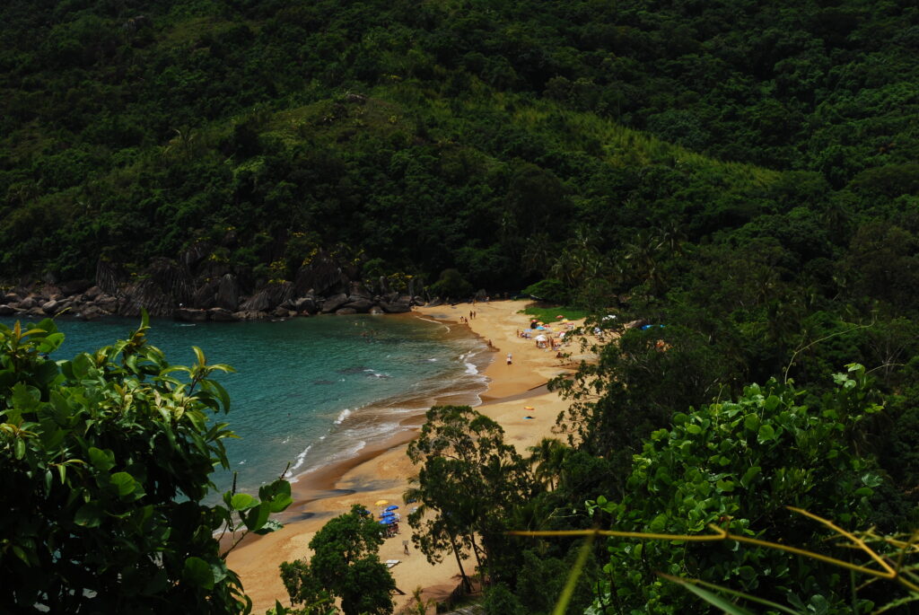 Praia de Ilhabela, no litoral norte de SP 